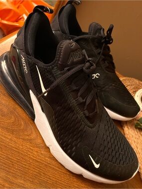 Size 11 - Nike Air Max 270 Black White